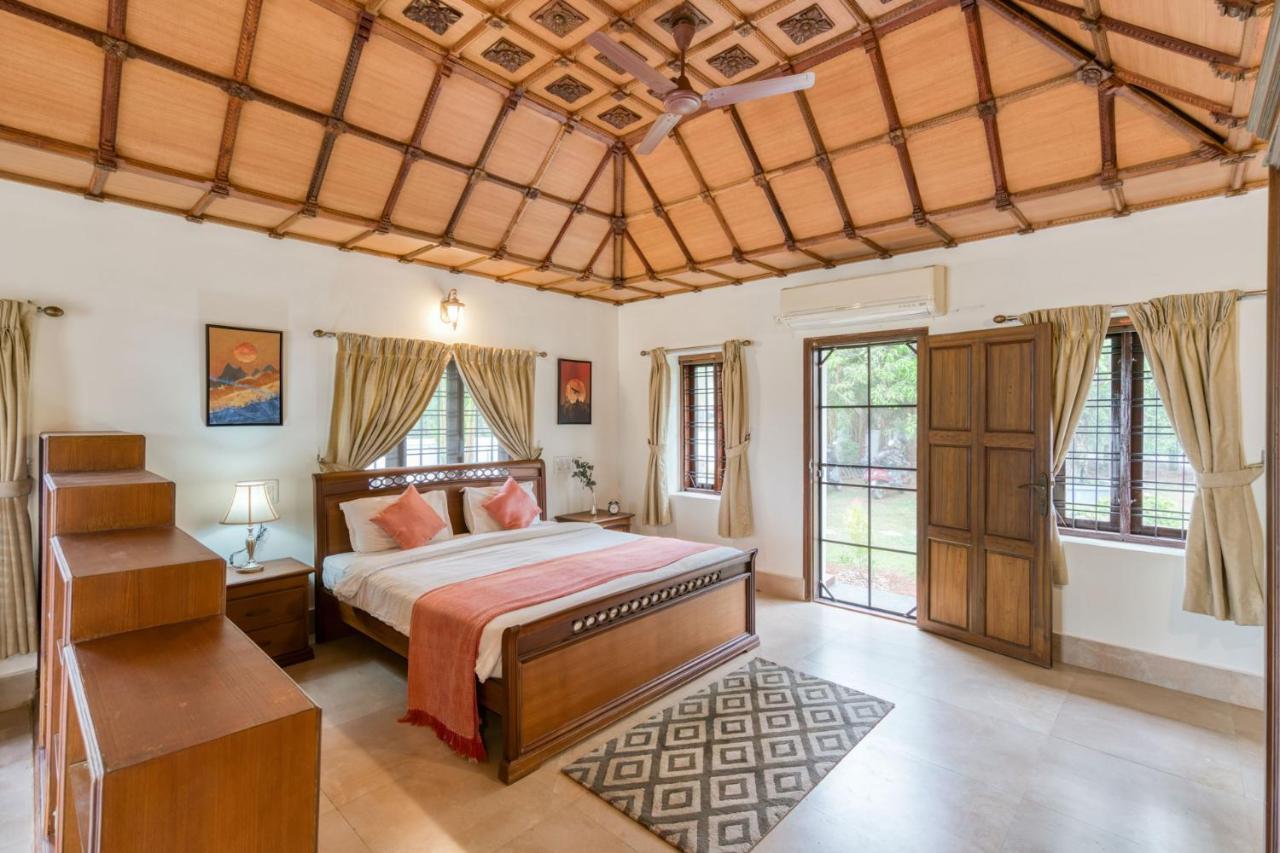 The Backwater Heritage- Comp Breakfast With River View & Lawn By Stayvista Alappuzha Exterior photo